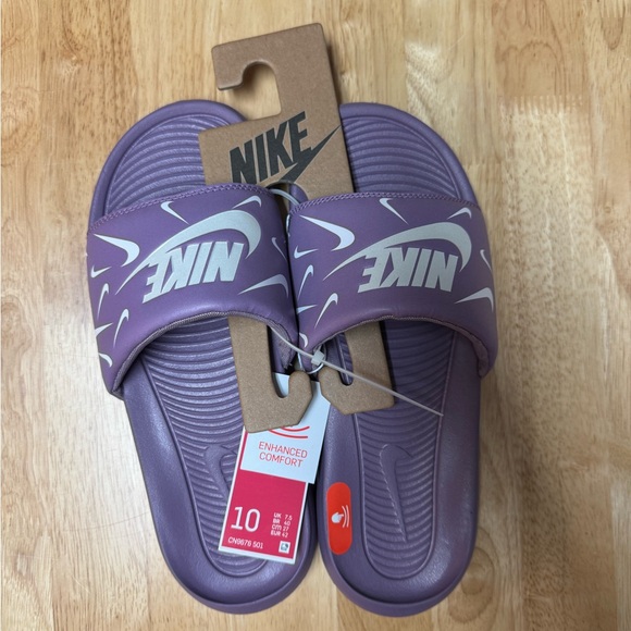 Nike Purple Slide Sandals - Picture 1 of 3